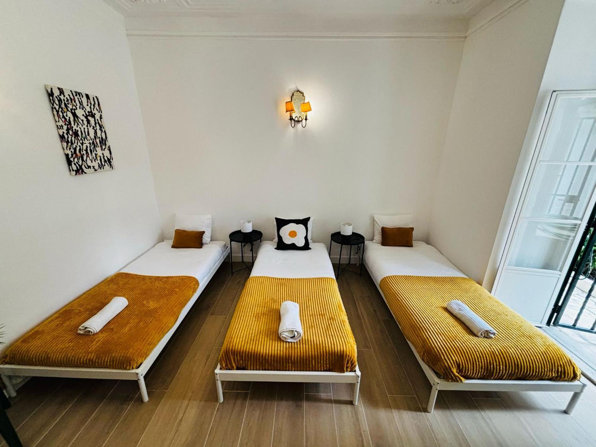 Location For Tourists, Centre Hostel *
