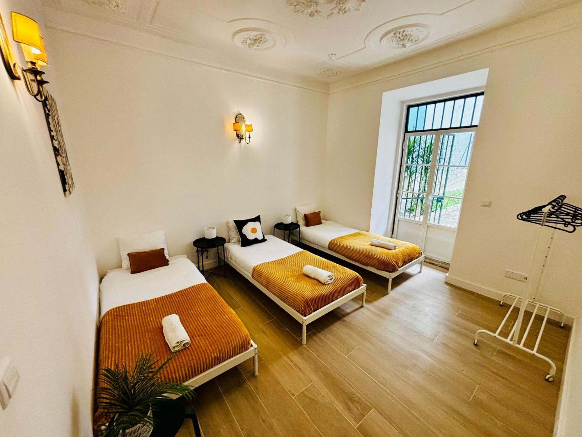 Albergue Location For Tourists, Centre *